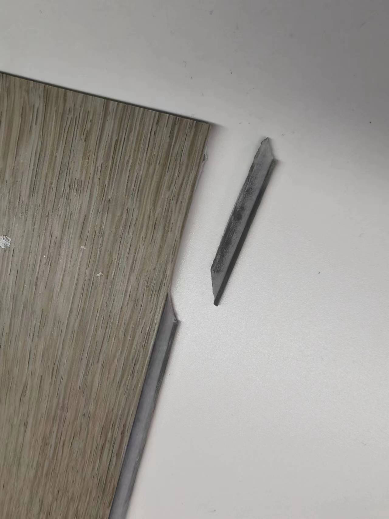 回料石塑地板锁扣一掰就断